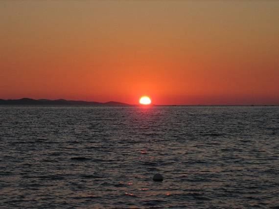 západ slnka na mori