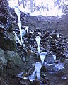 Ľadové "stalagmity"