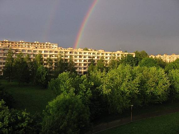 dúha nad sídliskom