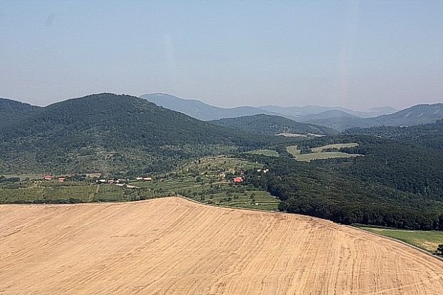 juh Štiavnicke vrchy pohľad na nemčianske vinice