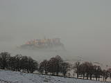 Spišský hrad sa ponára, alebo vynára z hmly