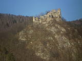 zrúcanina  hradu - Starhrad