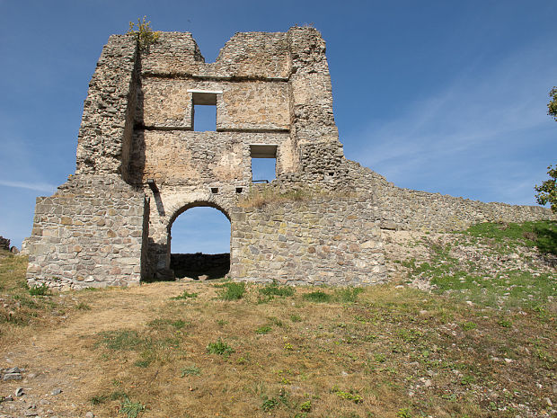 Pustý hrad-vstupná brána