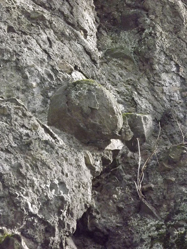 "Lopta"  v Sokolej skale, Slanské vrchy - Sigord
