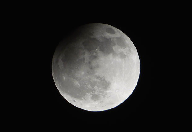 ..včerajšia Luna.