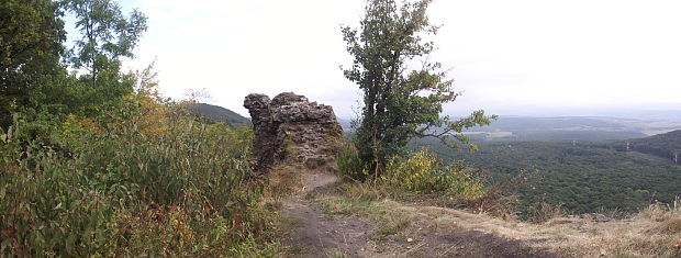 časť Zbojníckeho hradu - Slanské vrchy (Ruská Nová Ves)