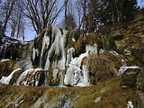  travertínový vodopád v dedine Lúčky