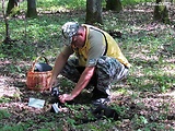 ... Lacko Gembeš fotí "farebňaka" 