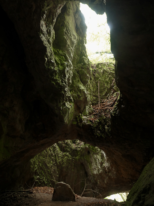 Okná a brány v Jasovskej jaskyni