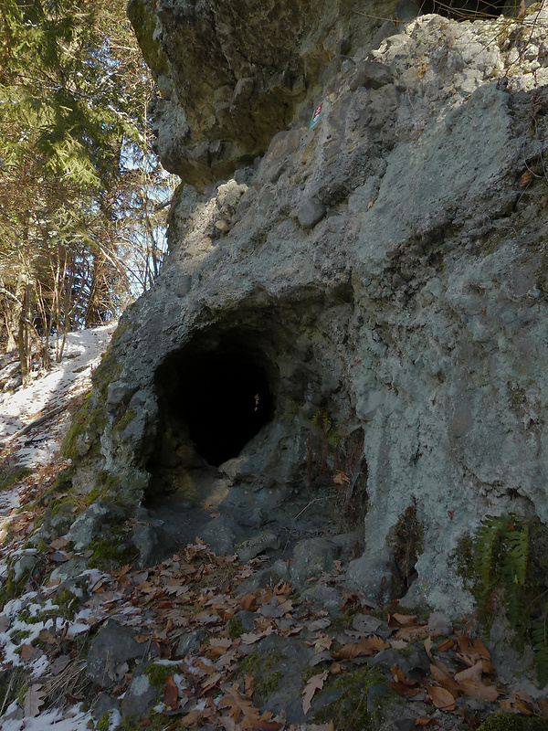 Jaskyňa pod Jaseňovým vrchom